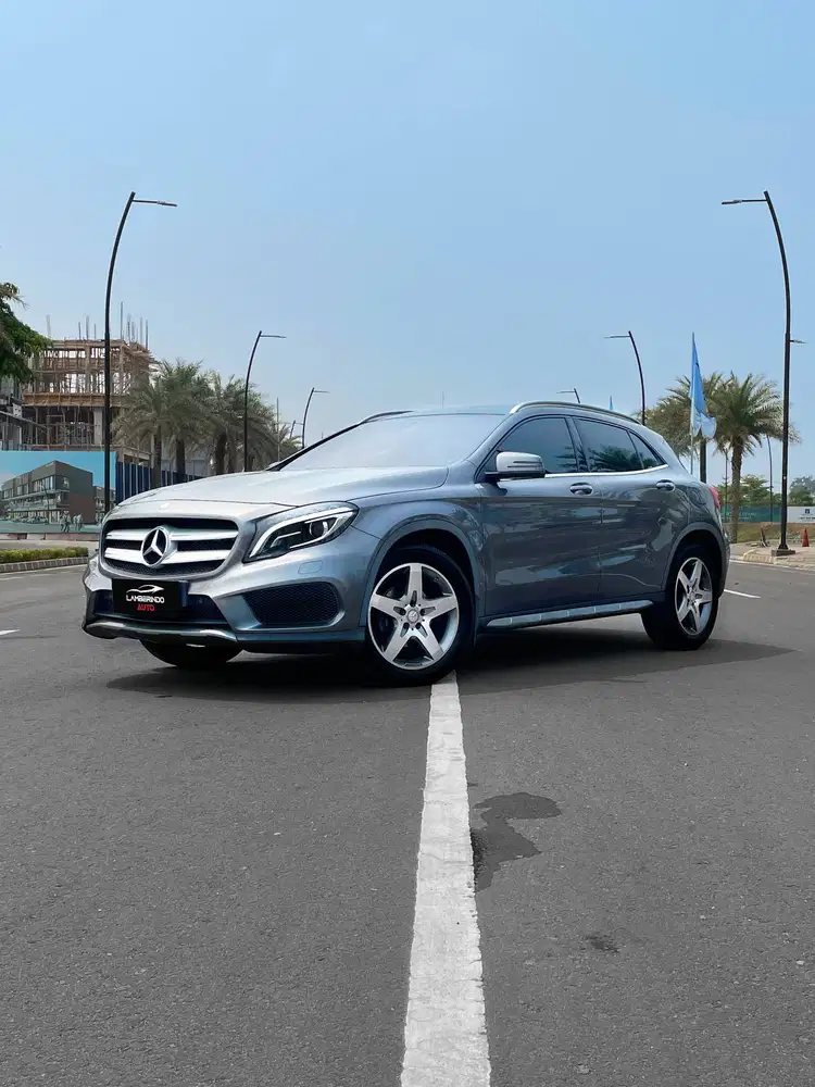 MERCEDES BENZ GLA200 AMG 2017