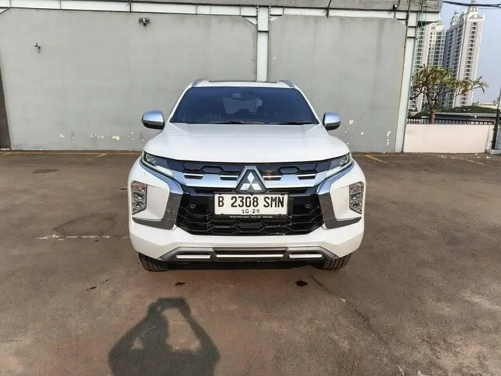 2024 PAJERO SPORT 4X2 DAKAR
