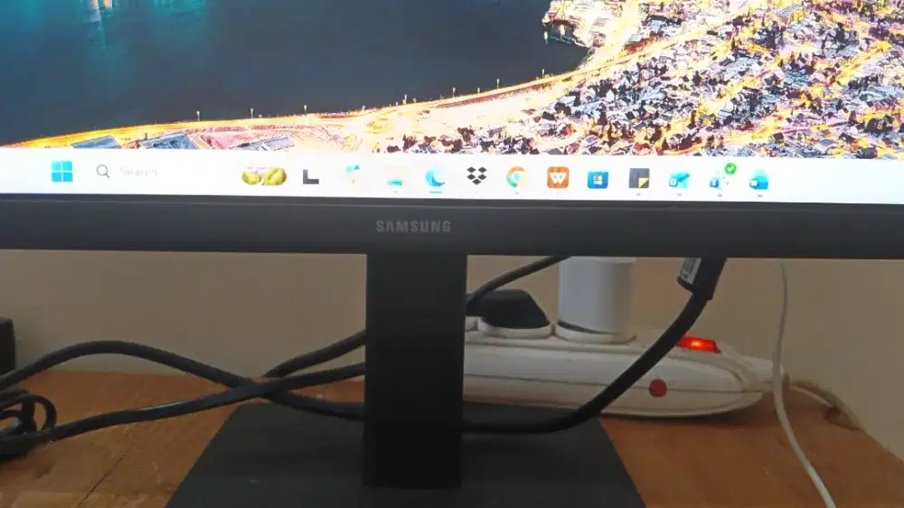 Monitor Samsung Essential S3