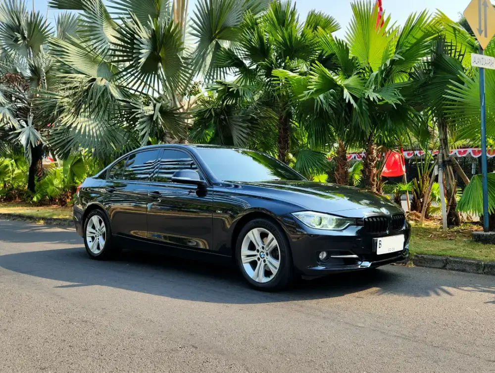 (Cash) Low Km 320i Sport F30 BMW