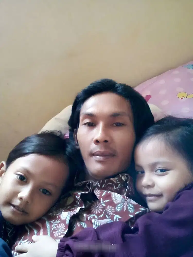 Sedang mencari pekerjaan yg positive