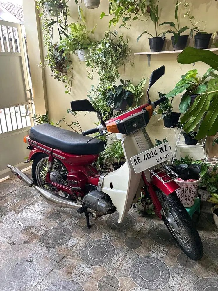 Yamaha V80 Superdeluxe