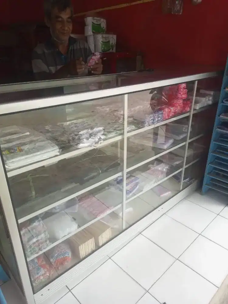 Etalase panjang 2 Meter
