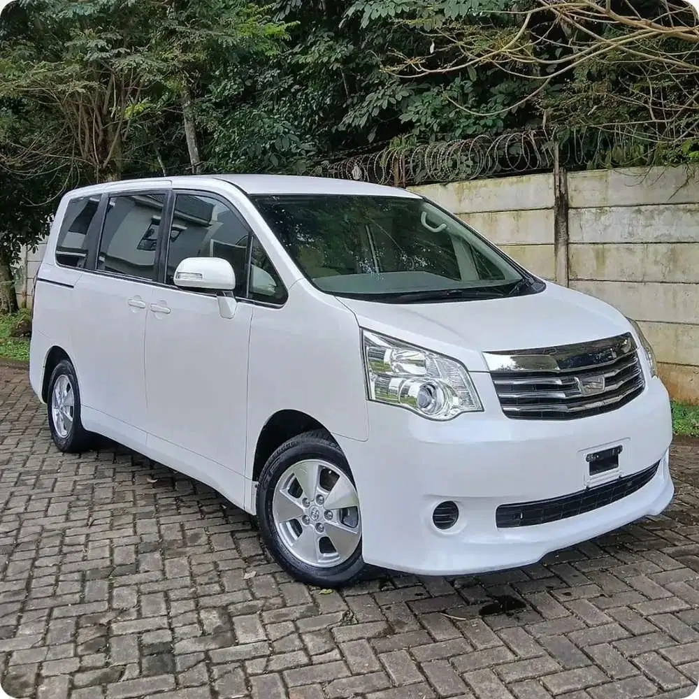 Toyota Nav1 2013 Bensin