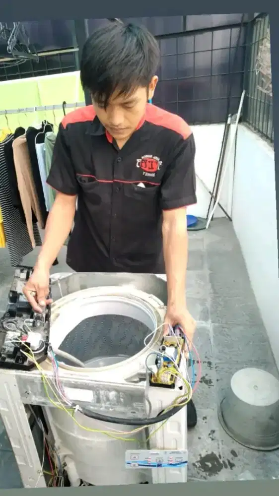 JASA SERVICE MESIN CUCI,KULKAS,AC,DISPENSER