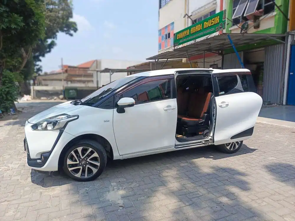 Toyota Sienta 2017 Bensin