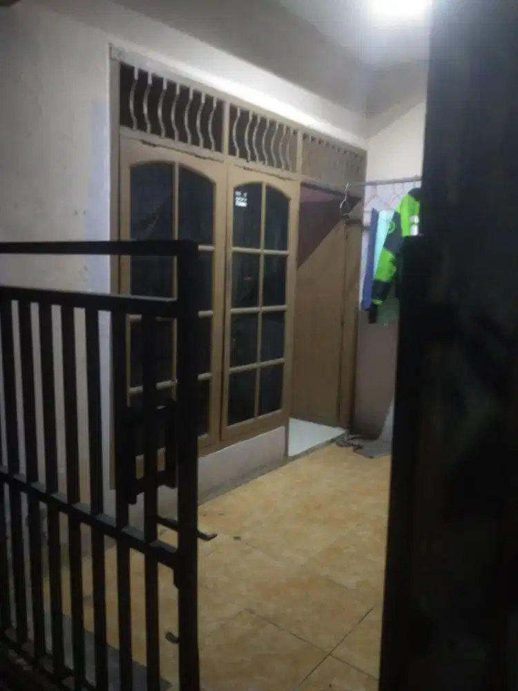 Di sewakan/ di kontrakan 1 rumah