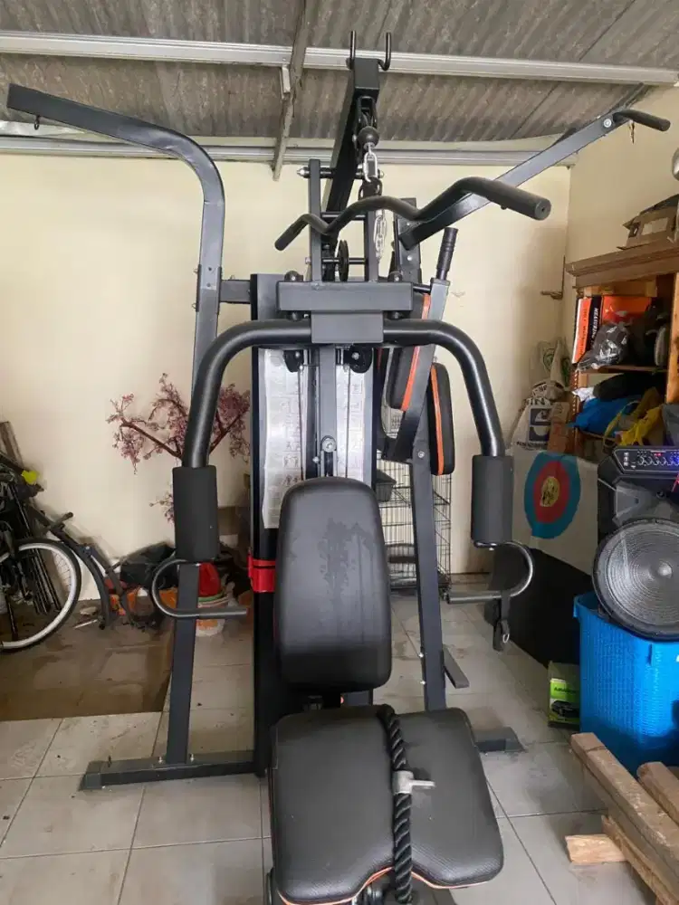 Alat Fitnes Gym