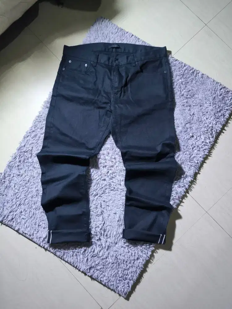 Uniqlo selvedge sz 34 masih kaku like new gresss