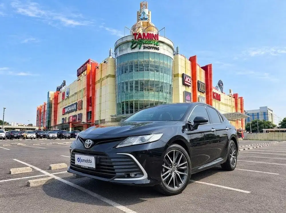 DP RENDAH - Toyota Camry 2022 UAI