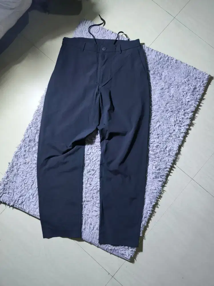 Uniqlo angkle pants sz 31. Like new sekali