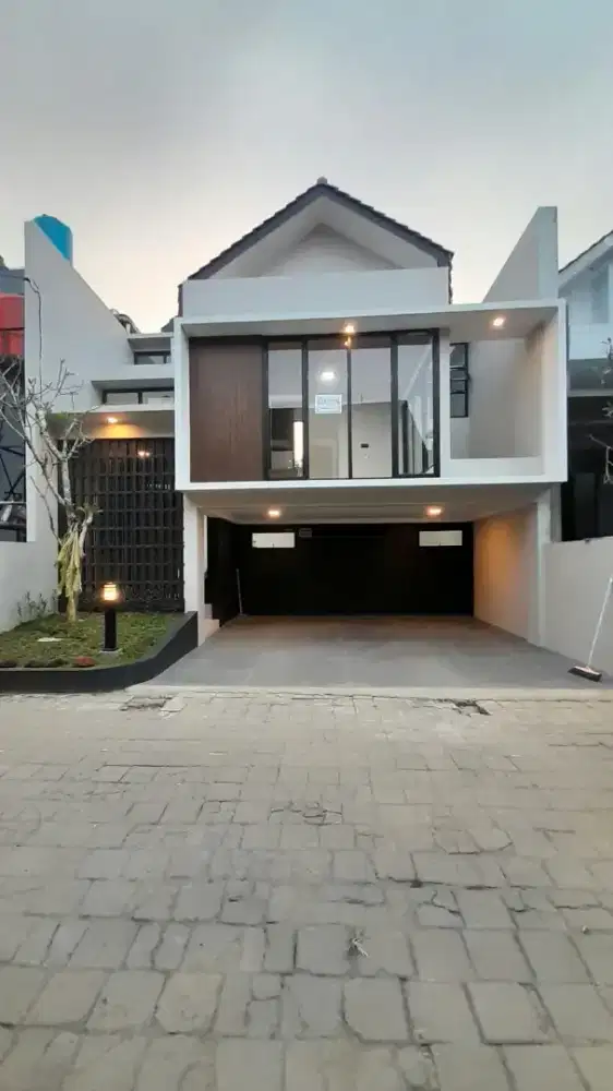 Dijual Rumah Baru 2.5 Lantai  di Taman Cimanggu Bogor