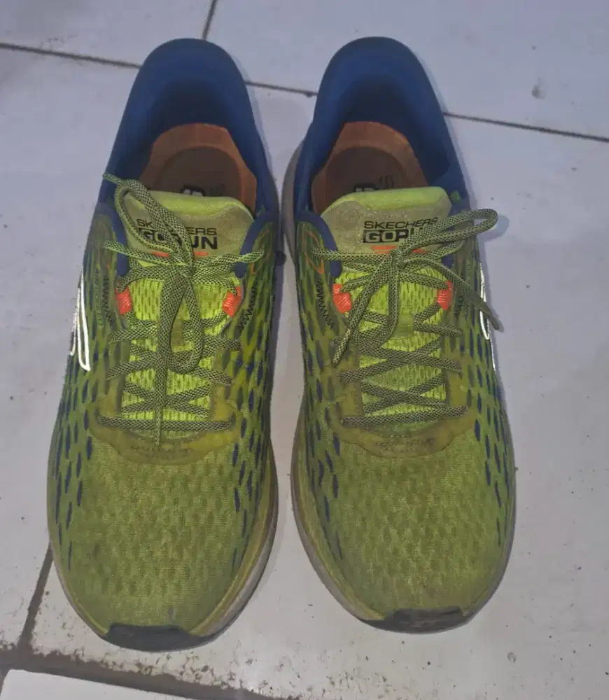 Sepatu lari Skechers Go Run Max Cushioning Propulsion murah