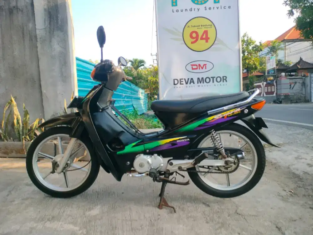 Di jual Supra th 2000 original Deva motor