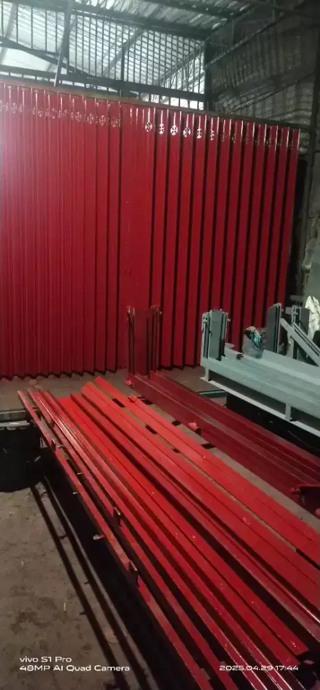 pintu harmonika