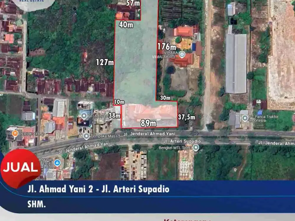 Tepi Jalan Arteri Supadio
