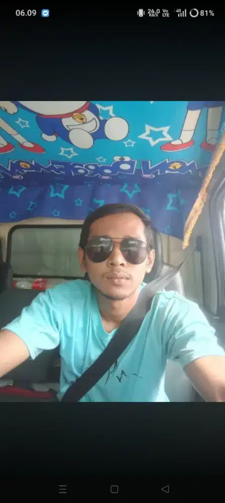 Mencari pekerjaan aph saja yg penting halal