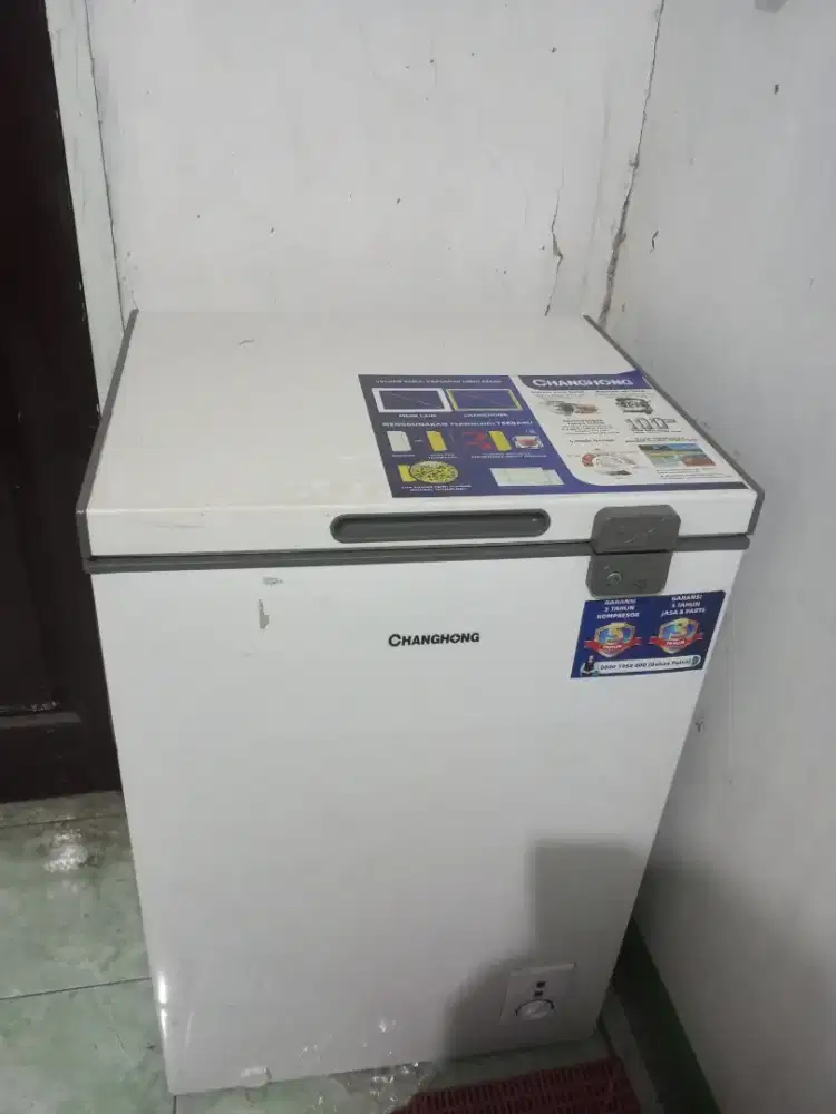 DIJUAL FREEZER MERK CHANGHONG 110L