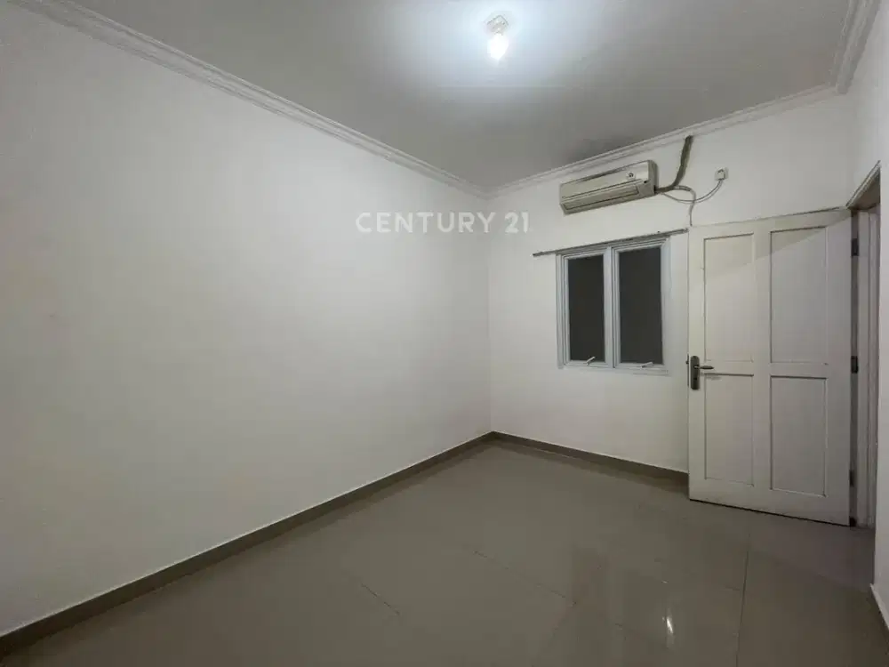 Disewakan Rumah Siap Huni Di Taman Modern Jakarta Timur