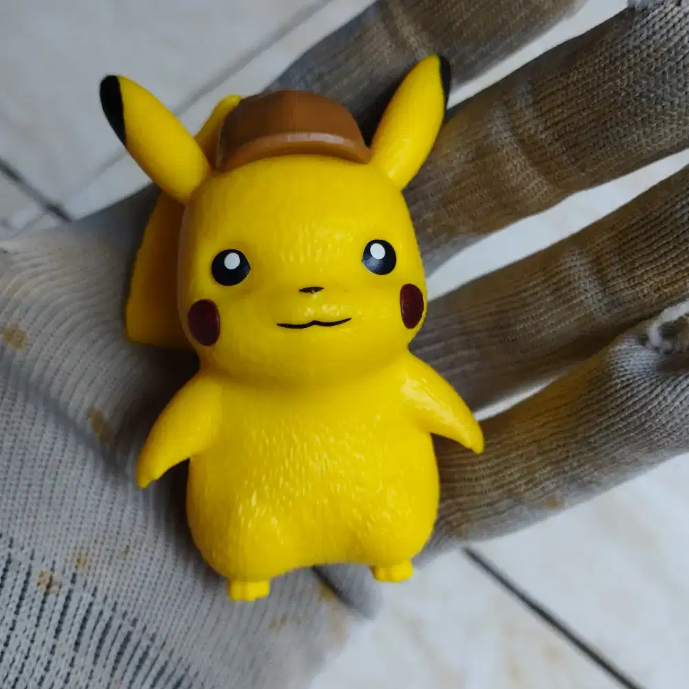 Mainan Action Figure Pokemon Pikachu