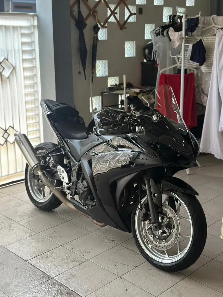Yamaha R25 2014