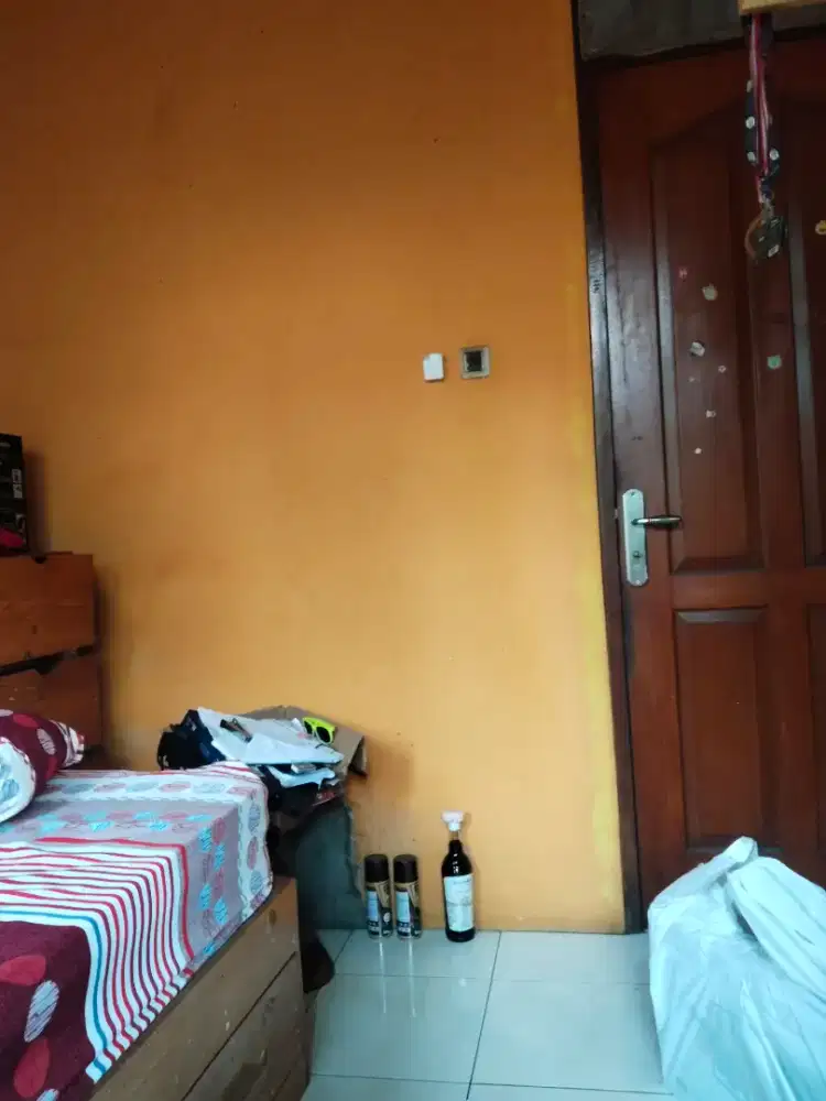 Di sewakan rumah 2 lantai