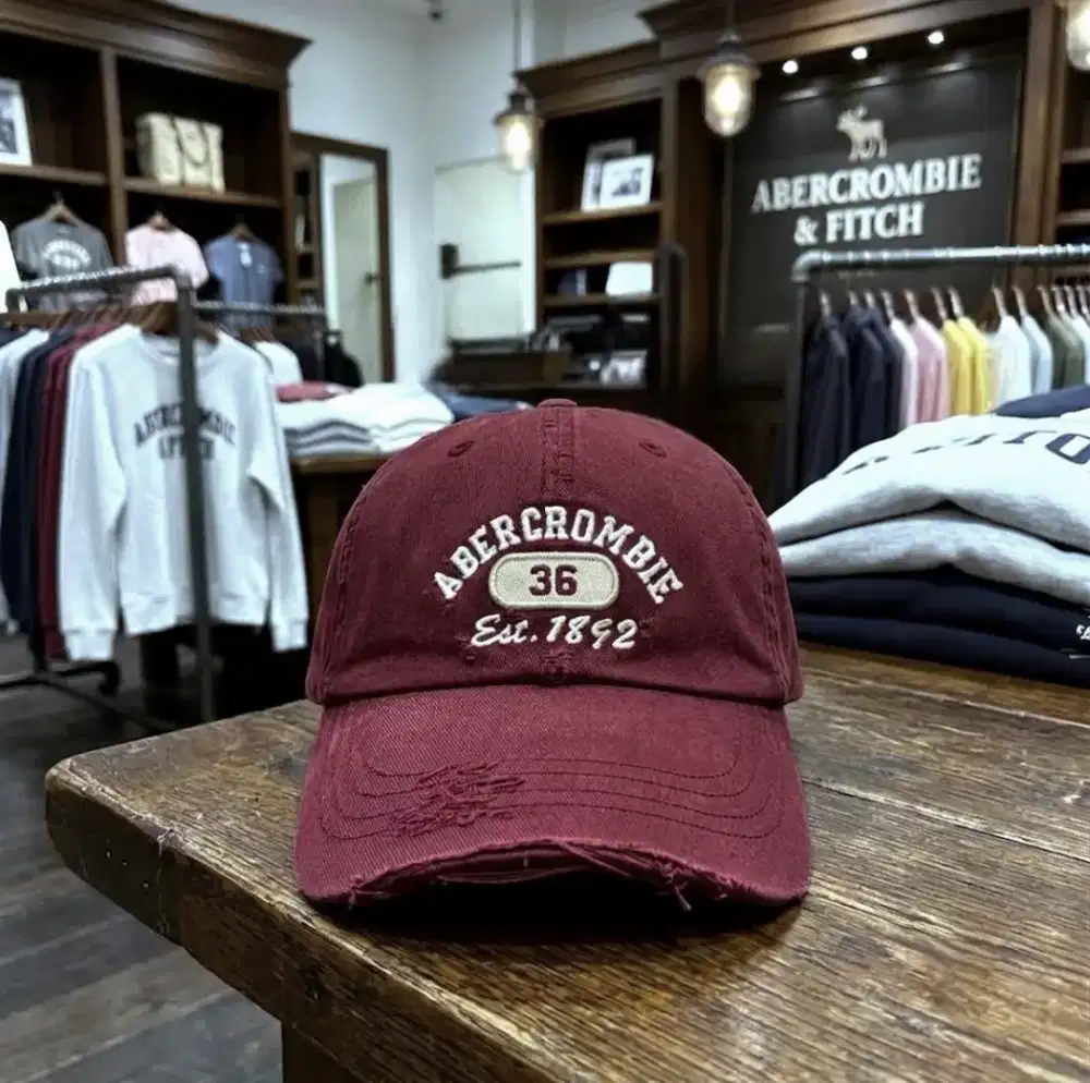 Topi Ripped Abercrombie & Fitch Original Second Merah Maroon Washed