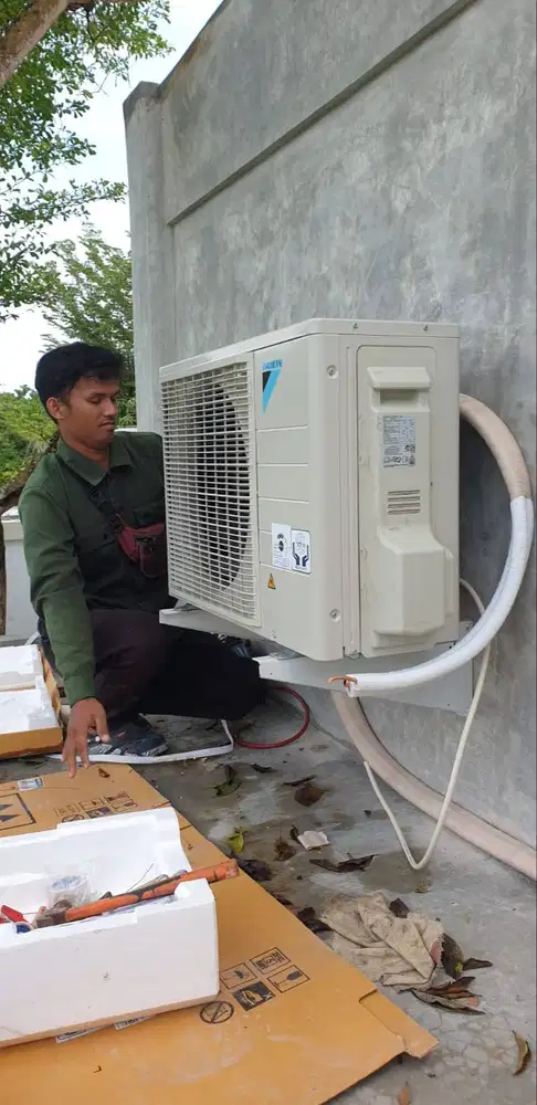 Service AC premium