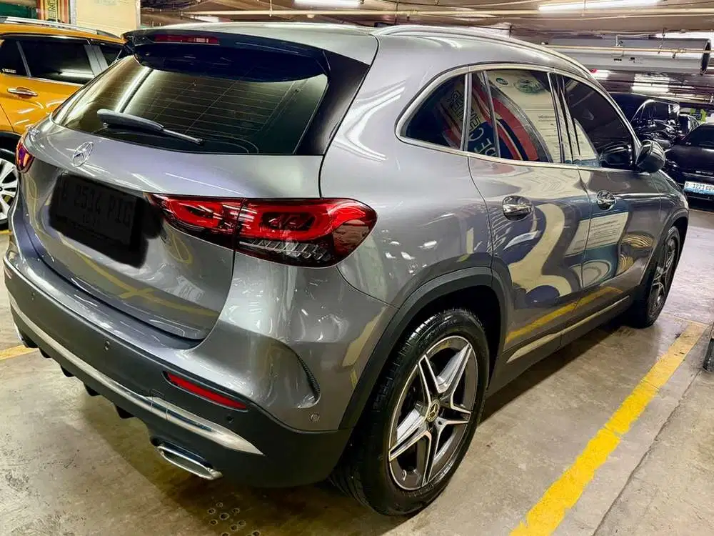 Mercedes-Benz GLA200 2023 Bensin