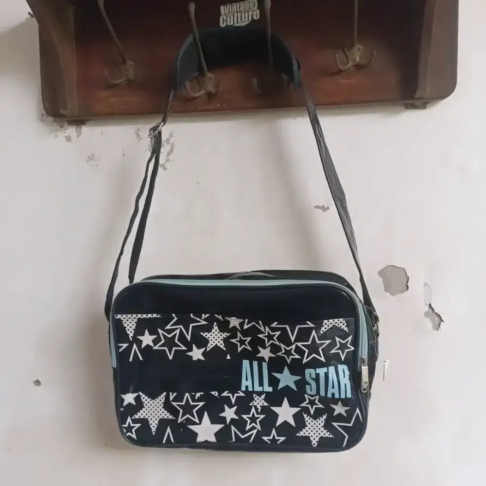Tas selempang all stars