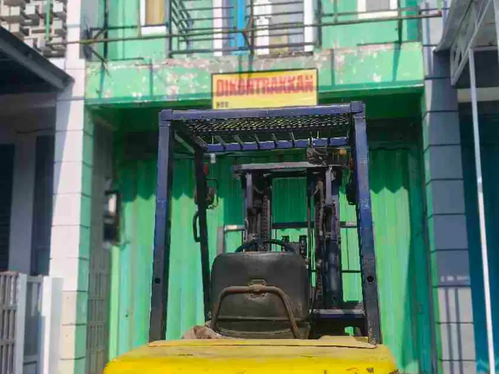 Ruko hadap jalan cocok untuk usaha online workshop laundry dll