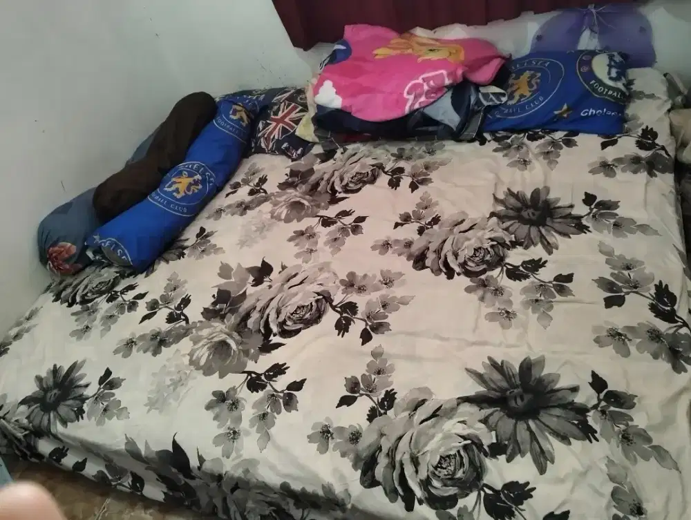 Di jual kasur springbed uniland pemakaian br 6 bln