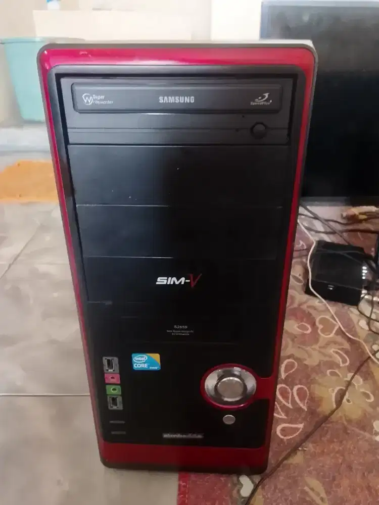 PC Core i3 - 2100 + monitor