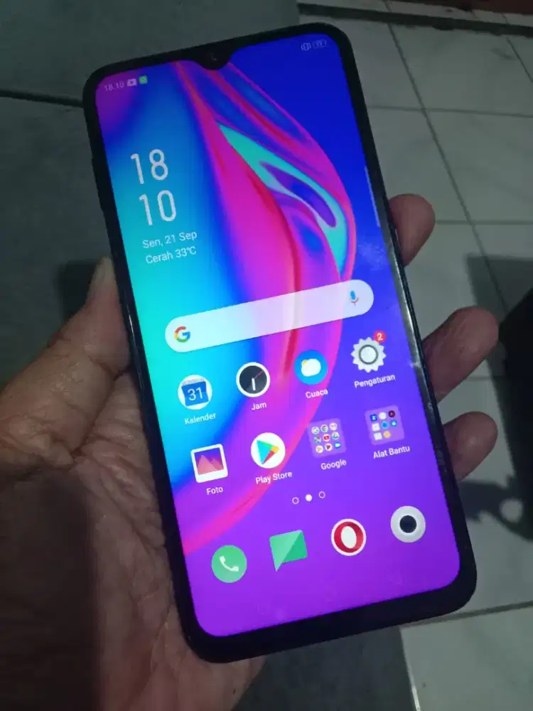 Oppo F11.. 4/64.. minus dikiit murrah ja lurr