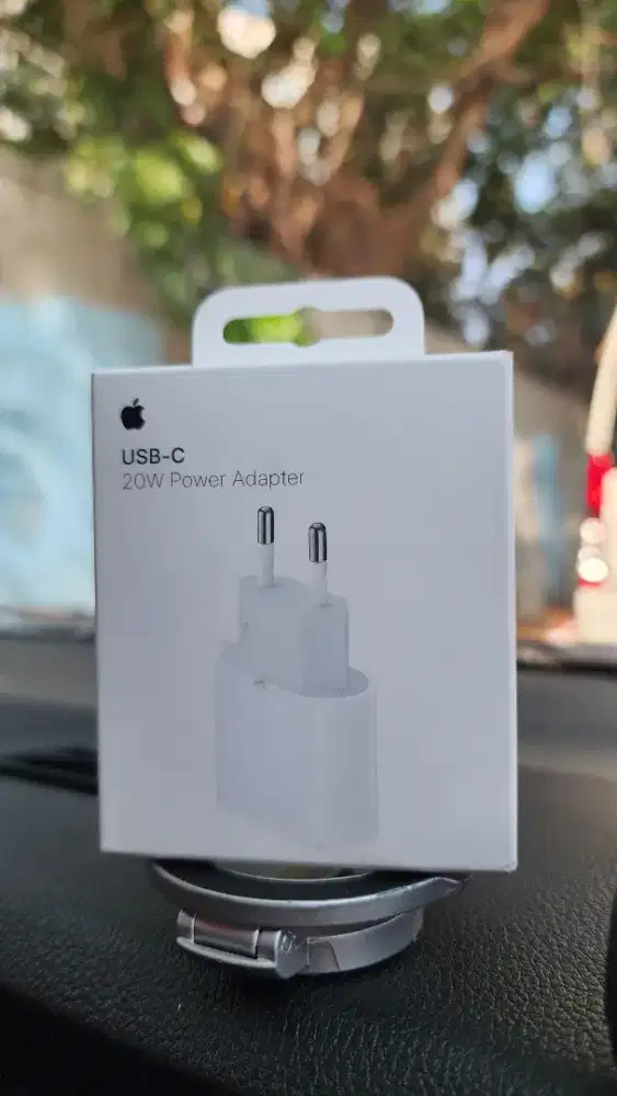 Charger Apple 20W USB-C Original baru dan segel ibox