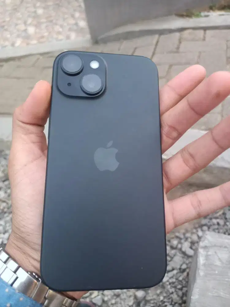 Iphone 15 (128GB)