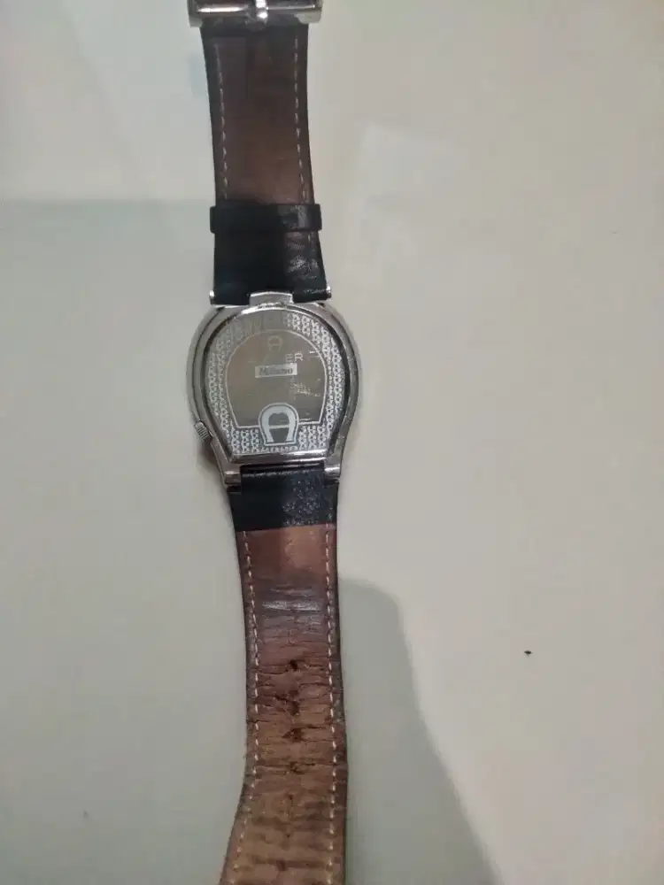 DI JUAL JAM TANGAN BRAND AIGNER ORI NO BOX MULIS NO REJECT