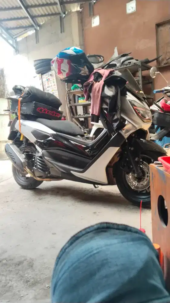 Nmax 155 thn 2016 like new