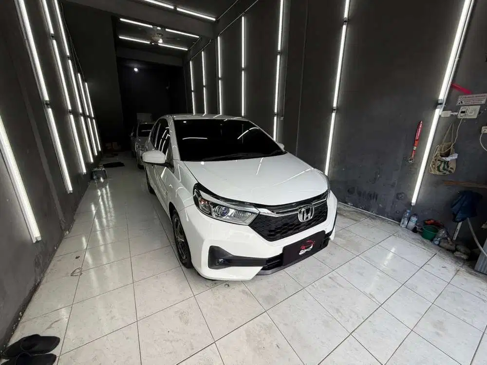 [ODO 8.xxx] NEW HONDA BRIO E SATYA CVT 2024 PUTIH