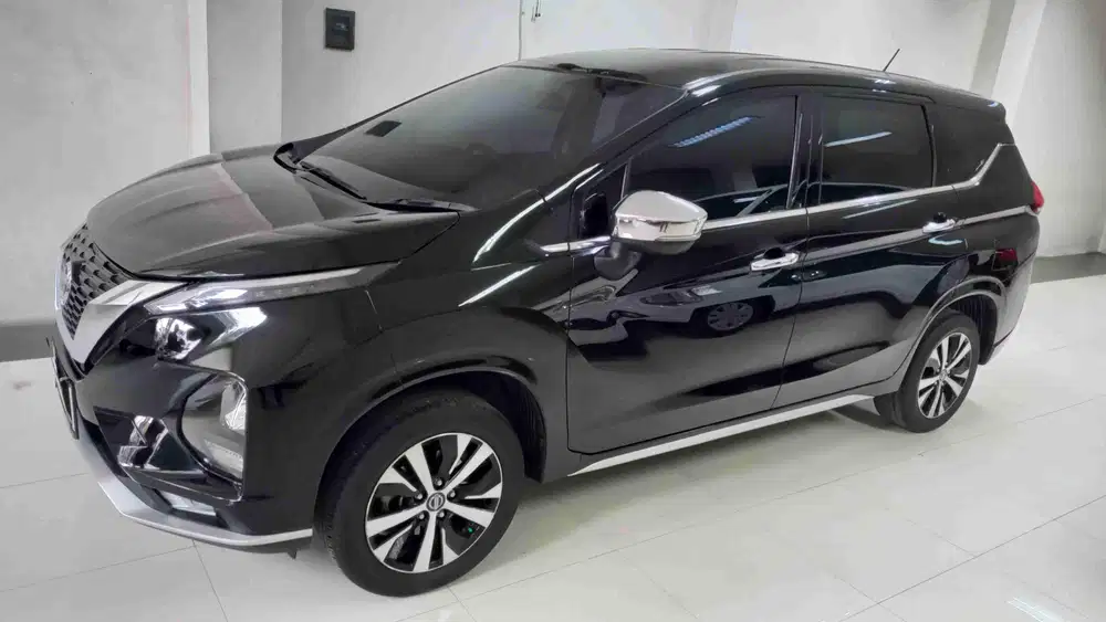NISSAN LIVINA 1.5 VL A/T 2020