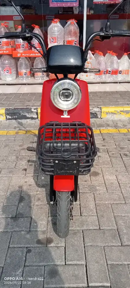 Uwinfly D7S merah