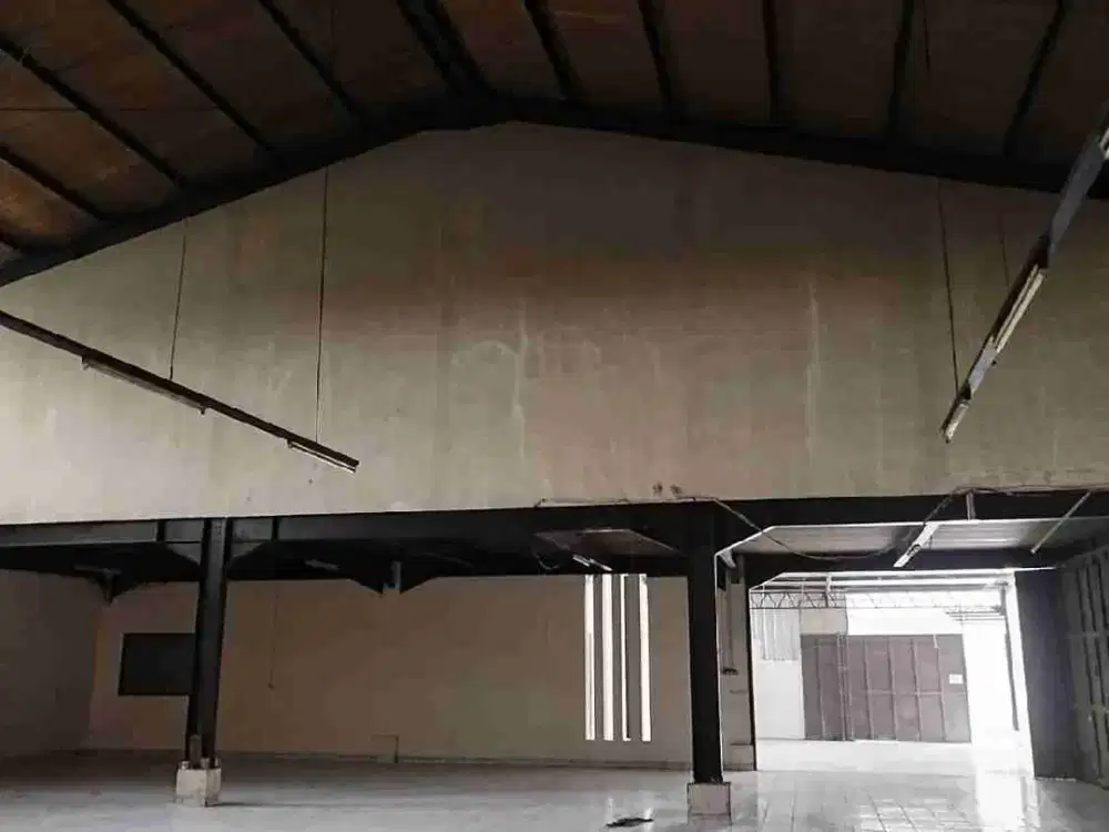 Disewakan Gudang Siap Pakai di Taman Kopo Indah dekat Tol Margaasih Akses Kontainer Bandung