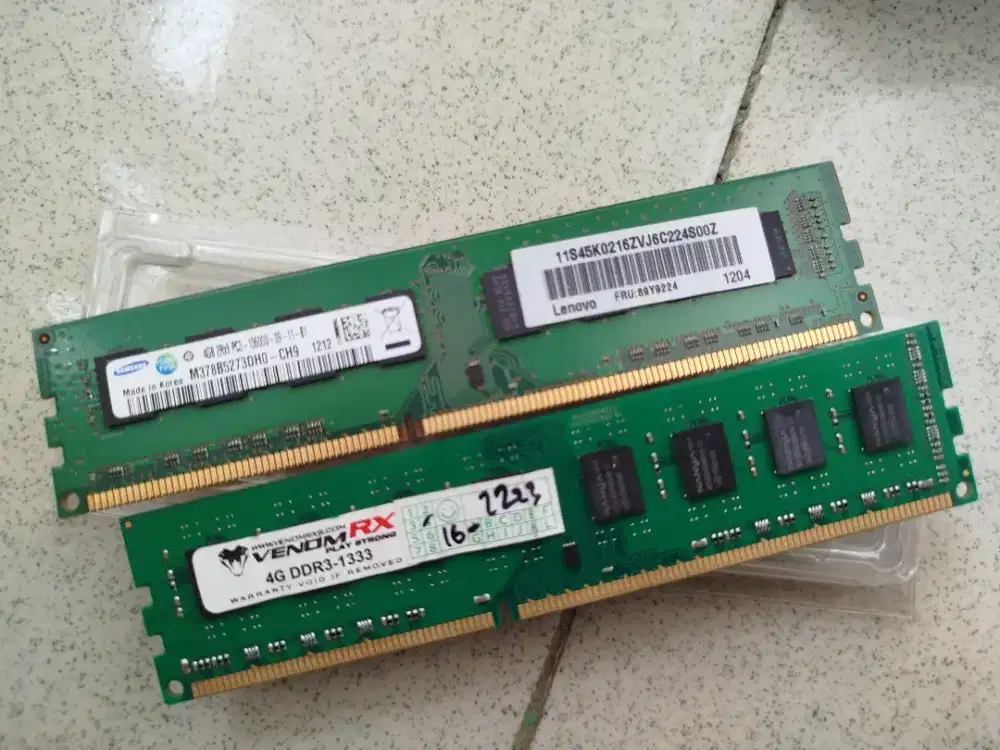 RAM 4GB DDR3 SAMSUNG & VENOMRX
