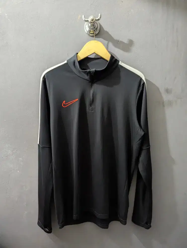 Jersey Nike drifit Halfzip size M original
