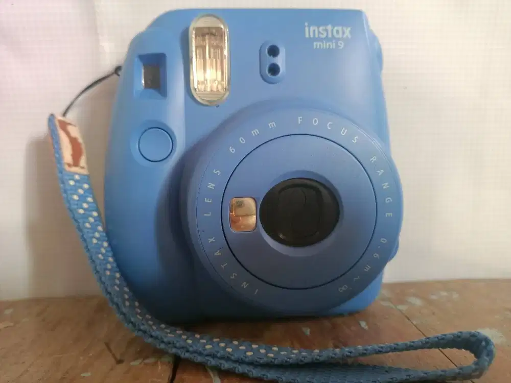 Kamera Polaroid Instax Mini 9