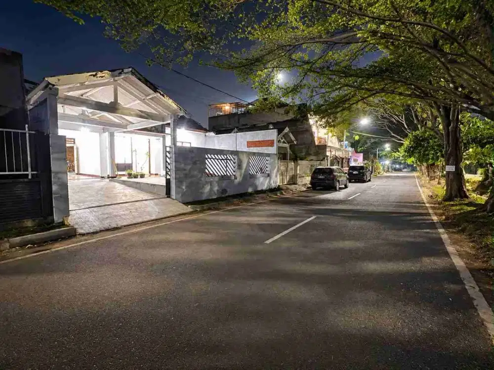 Rumah Bagus Cocok untuk Hunian maupun Usaha, Lokasi Boulevard di Blimbing dekat Araya