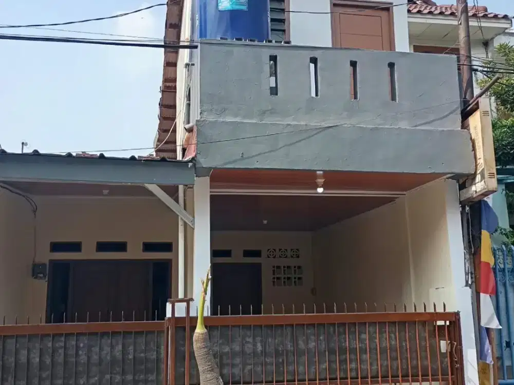 DISEWAKAN RUMAH – KAYUMANIS 1, MATRAMAN