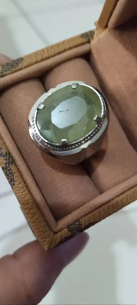 Natural Green Sapphire, Stock Terbatas, Barang Langka