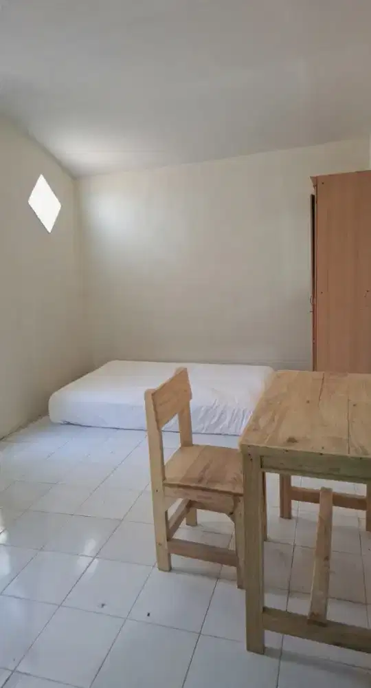 Kost Putri Oikos