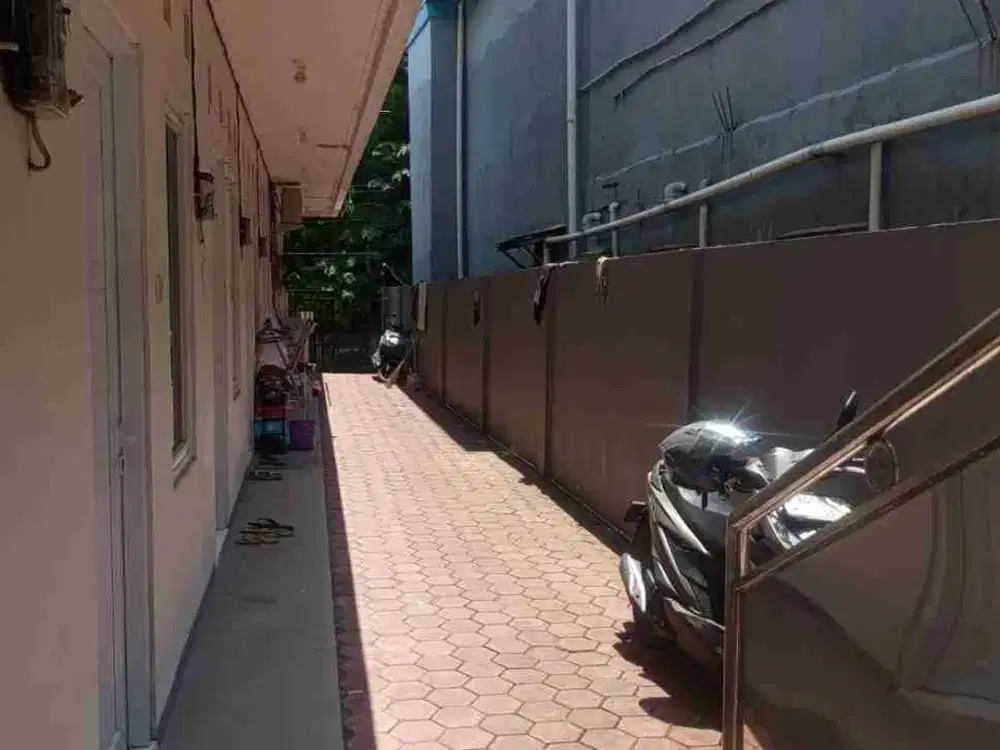 kontrakkan 3 petak jl margajaya tangsel alam sutera